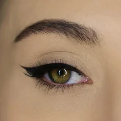 Hot Black Kohl Eyeliner Eyeliner