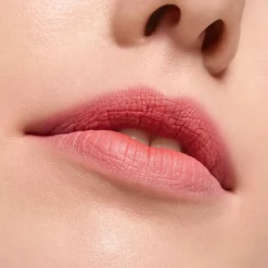 New Blur Soufflé Matte Lip Cream 03 Bare But Better Lippenstift|Flussiger Lippenstift