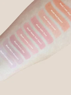 Blush Coral Glow Rouge
