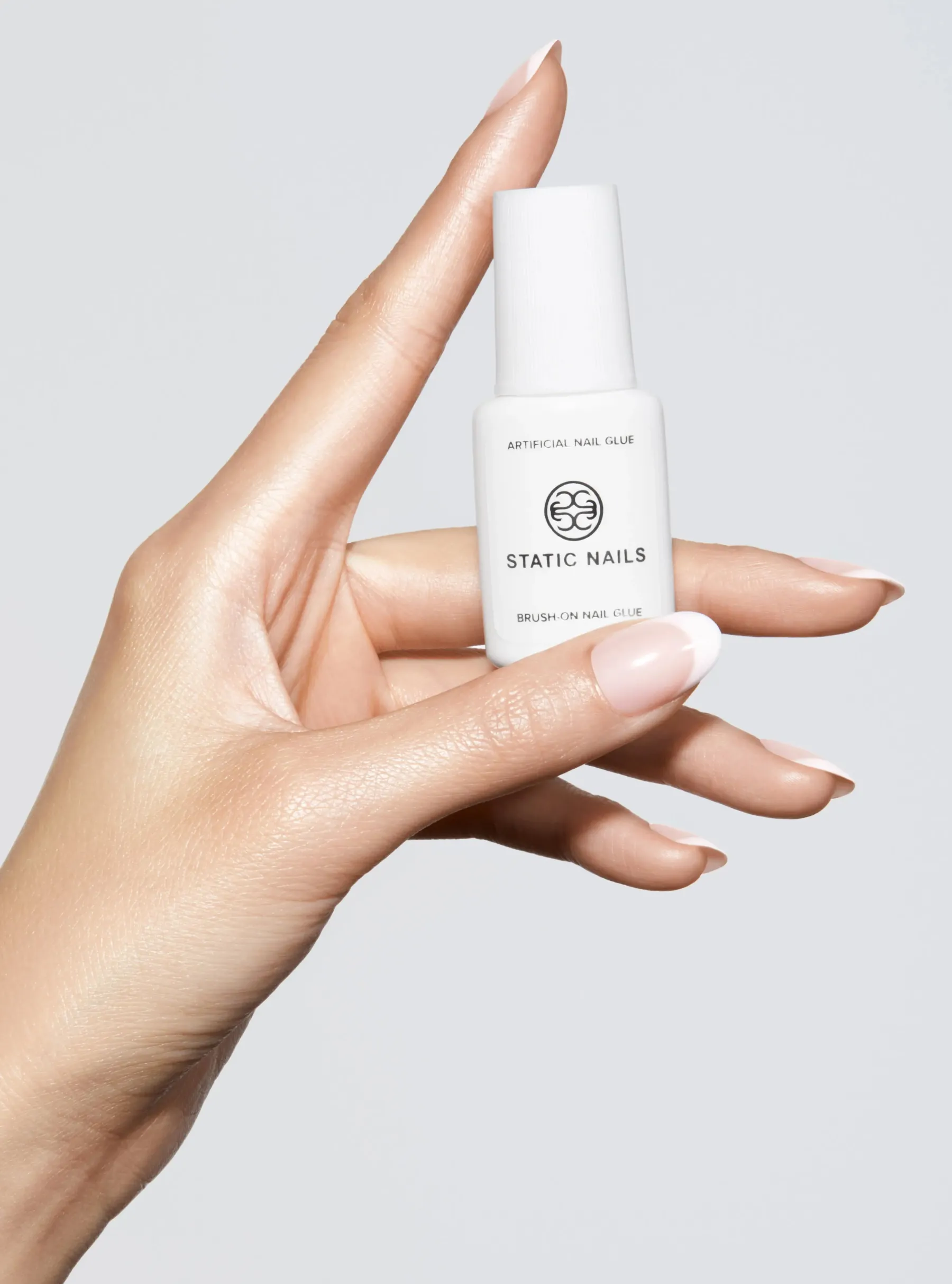 New Brush-On Nail Glue Veganer Nagellack|Nagelkleber