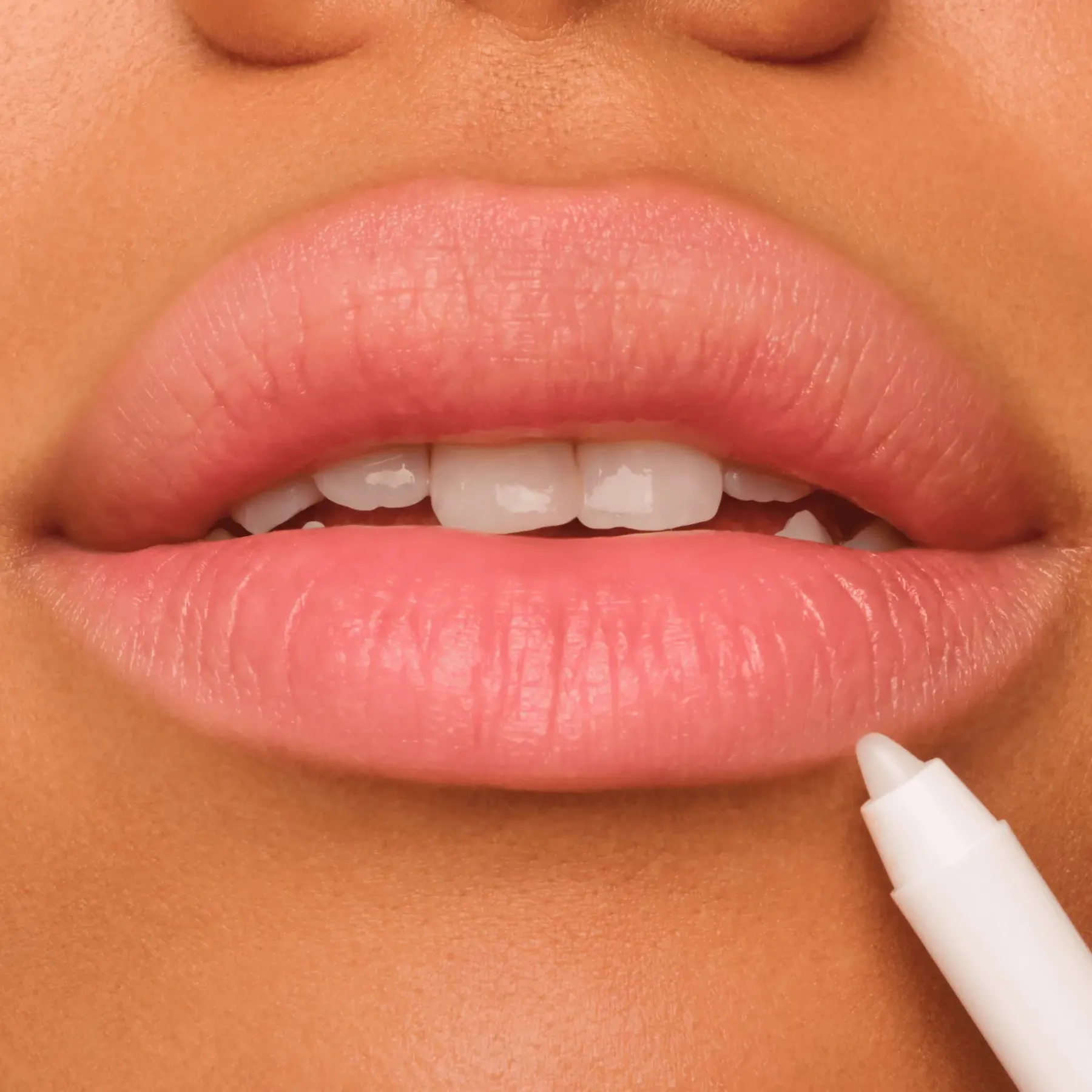 Online Gel Glide Long-Lasting Lip Liner 100 Bare Trace Lippen Konturenstift