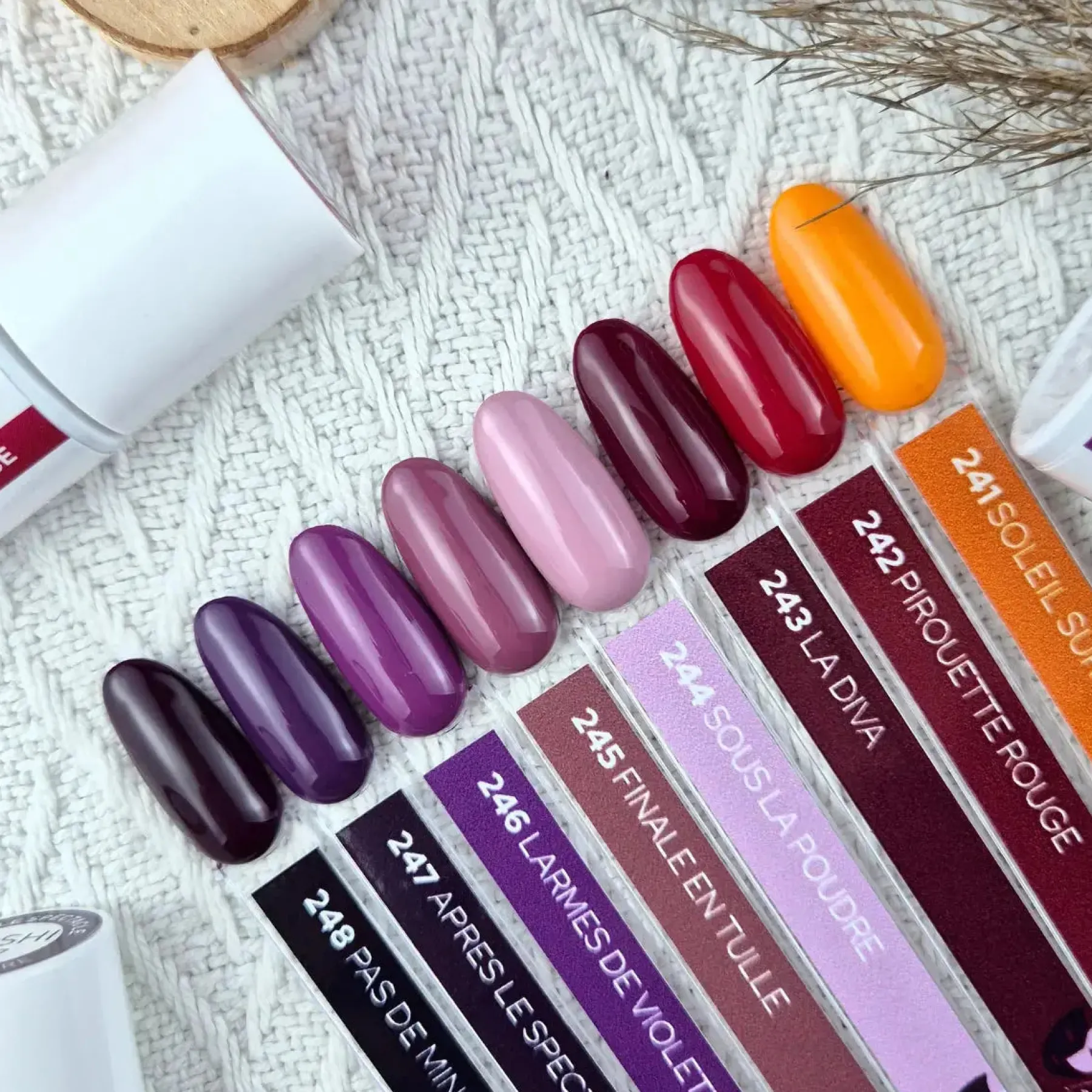 Online Gel Polish UV LED 243 La Diva Veganer Nagellack|5. Gellak