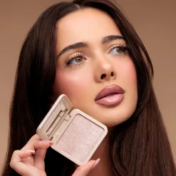 Hot Highlighter Pink Lights Highlighter|Vegan Highlighter