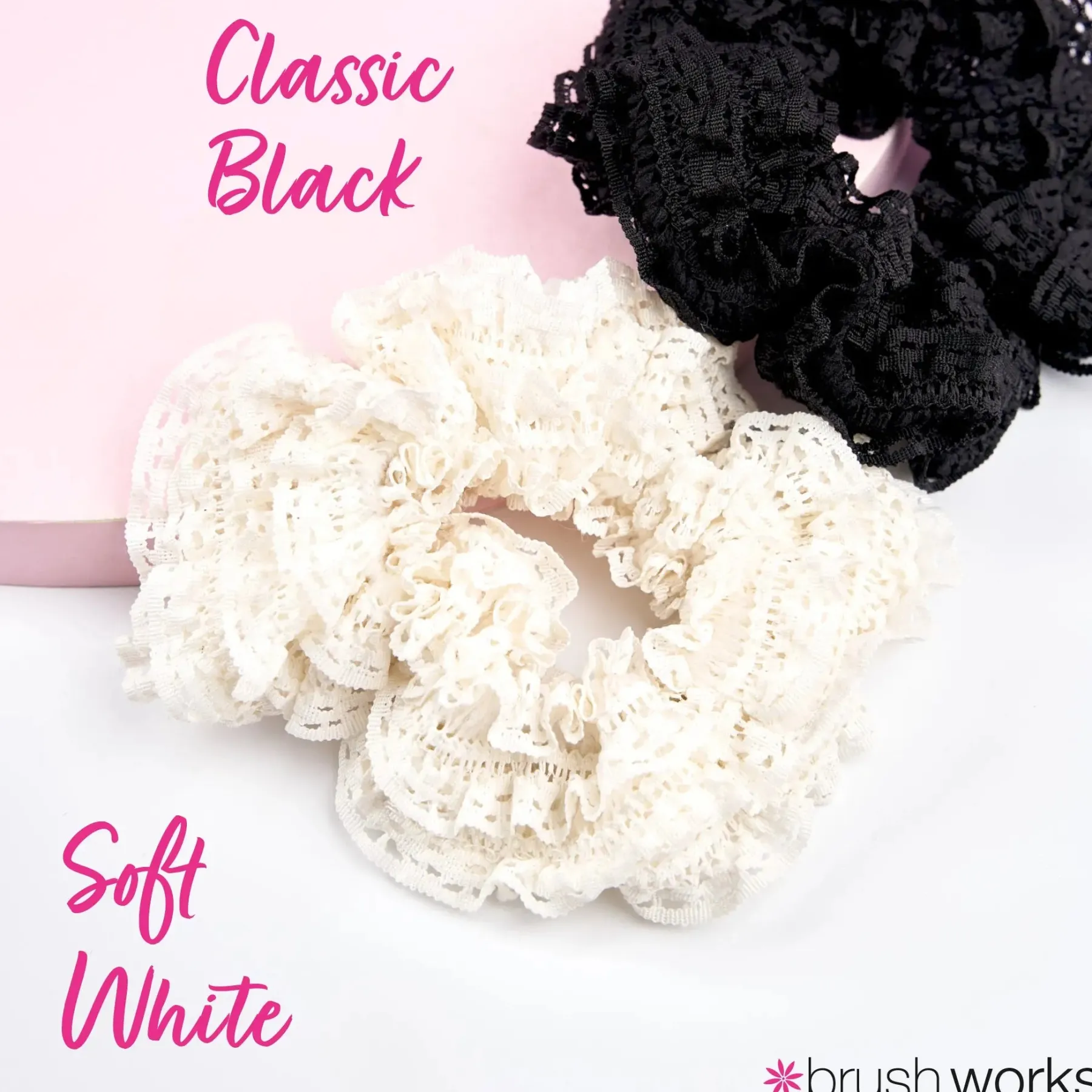 Outlet Lace Scrunchies Black & White Haargummis