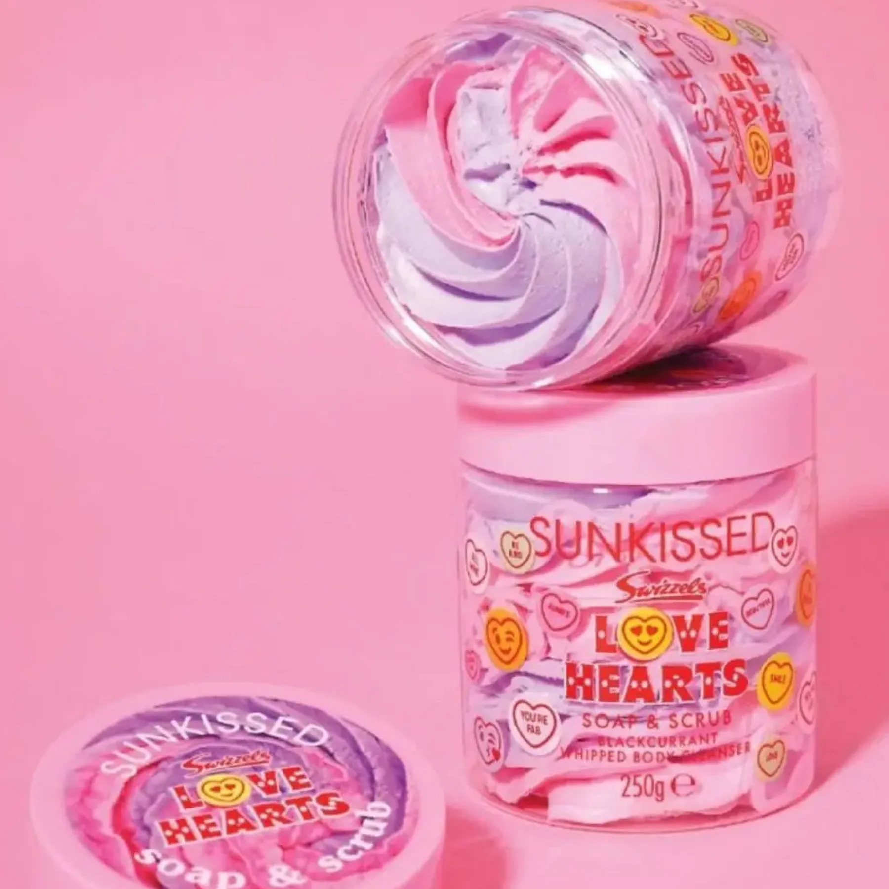 New Love Hearts Soap & Scrub Blackcurrant Everything Shower|Körperpeelings