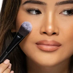 Outlet No. 1 Foundation Brush Foundation|Tön Mehr