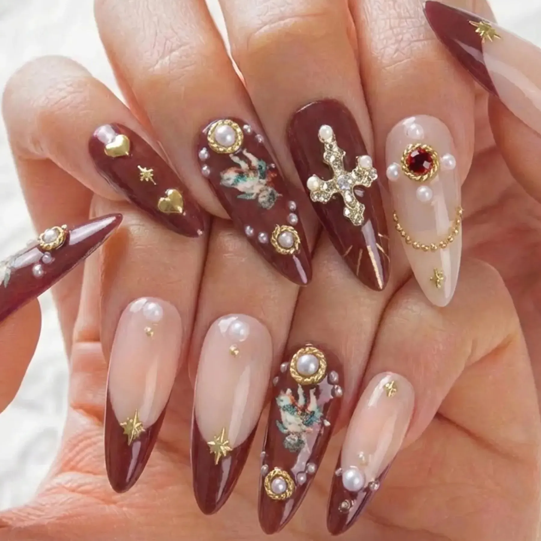 Best Press-On Nails Burgundy Cherub Künstliche Nägel