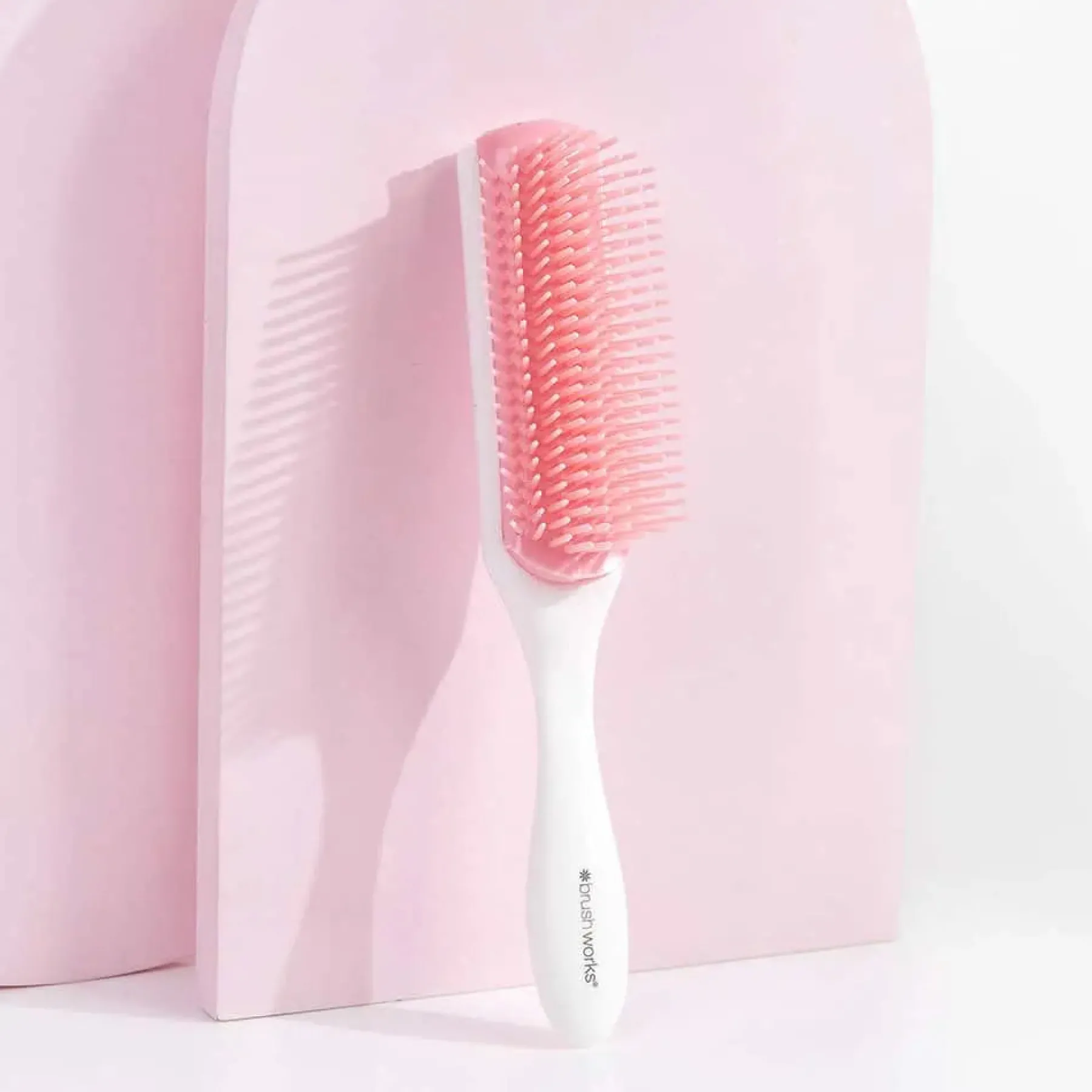 Sale Row Brush Haarborstels & Kammen