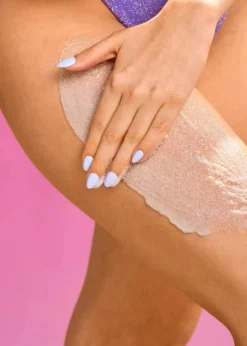Best Shea Sugar Scrub Flower Milk Körperpeelings|Everything Shower