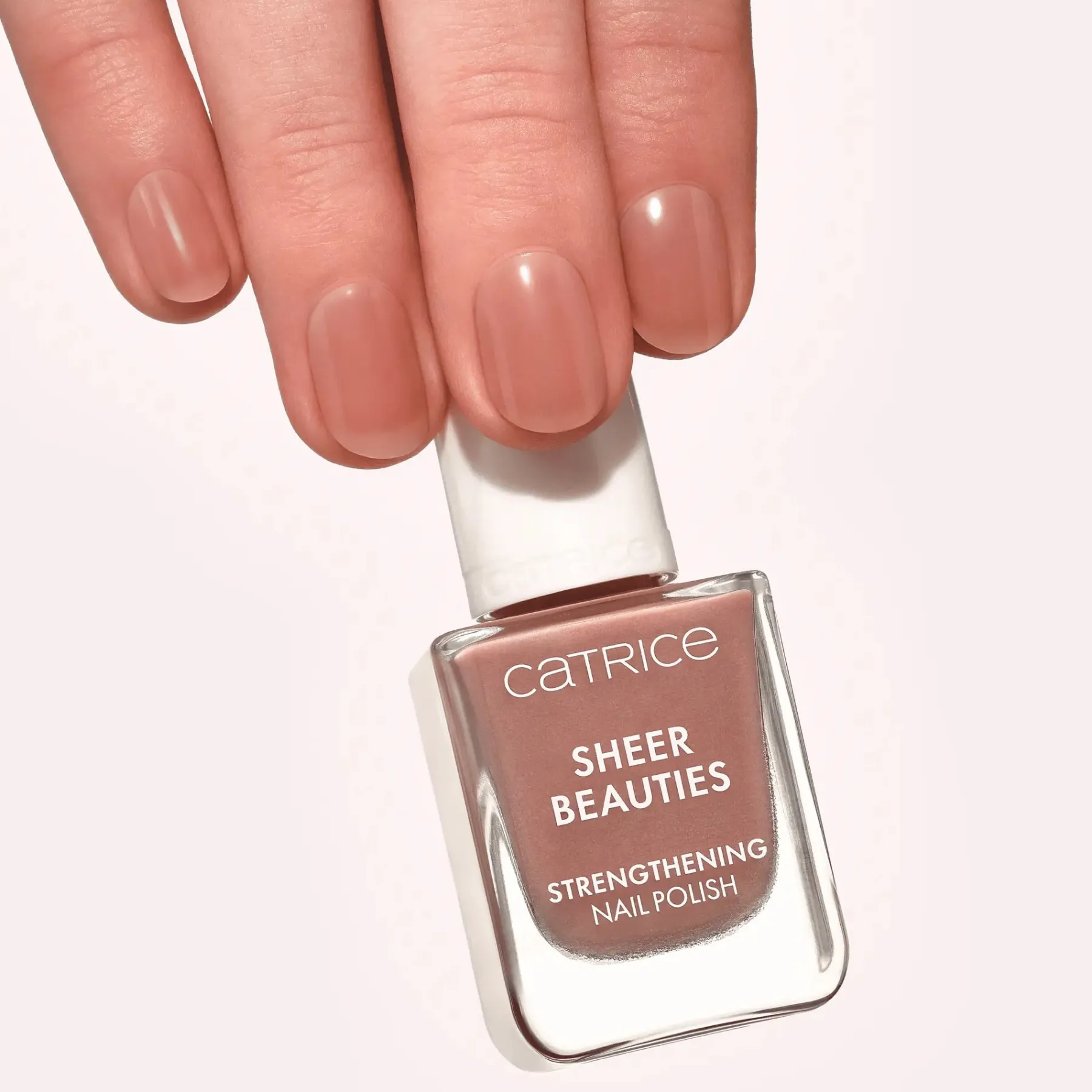 Clearance Sheer Beauties Strengthening Nail Polish 070 Dusty Romance 3. Nagellak