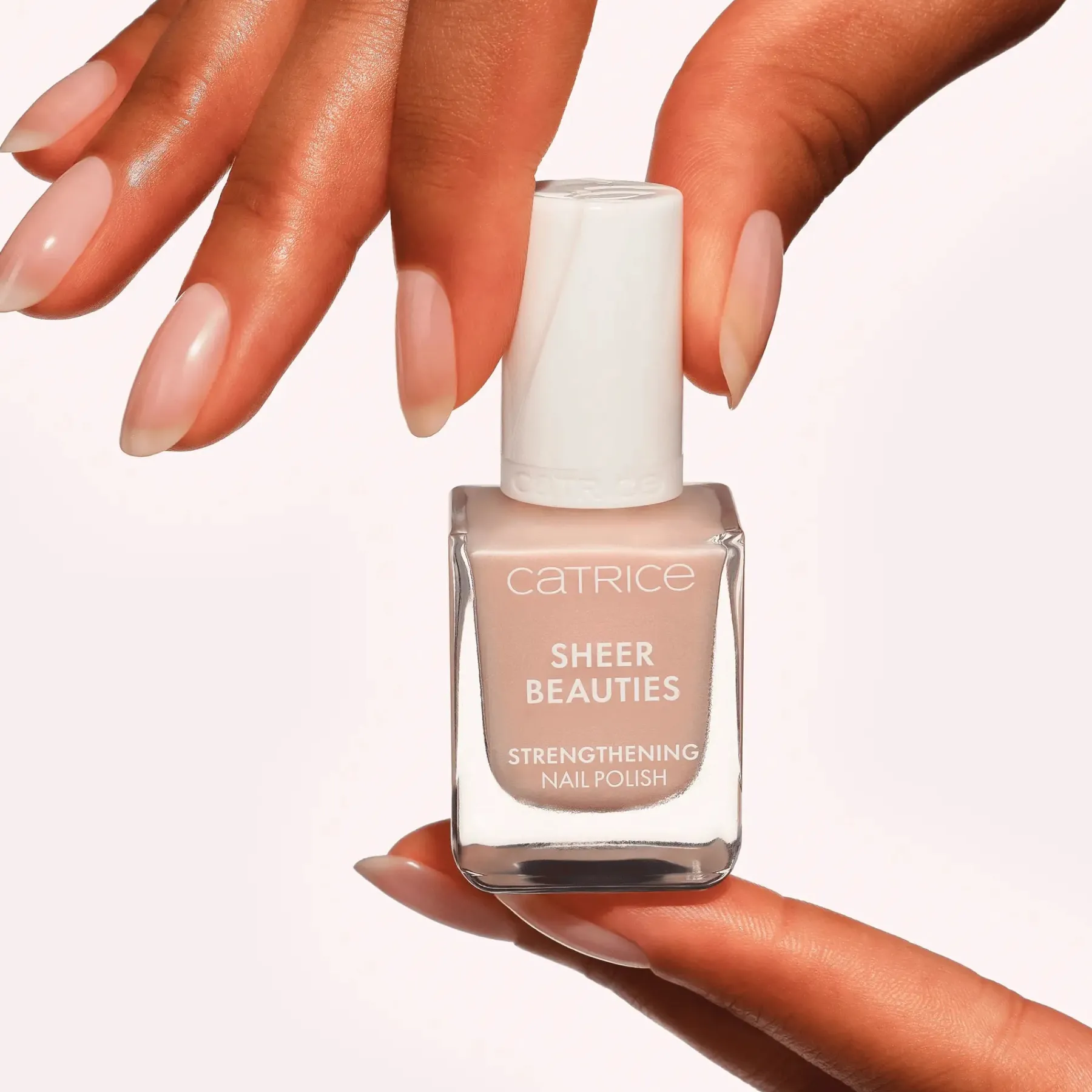 Hot Sheer Beauties Strengthening Nail Polish 020 Roses Are Rosy 3. Nagellak