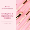 Online Soft Pink & Gold Brightening Concealer Brush Concealer|Tön Mehr