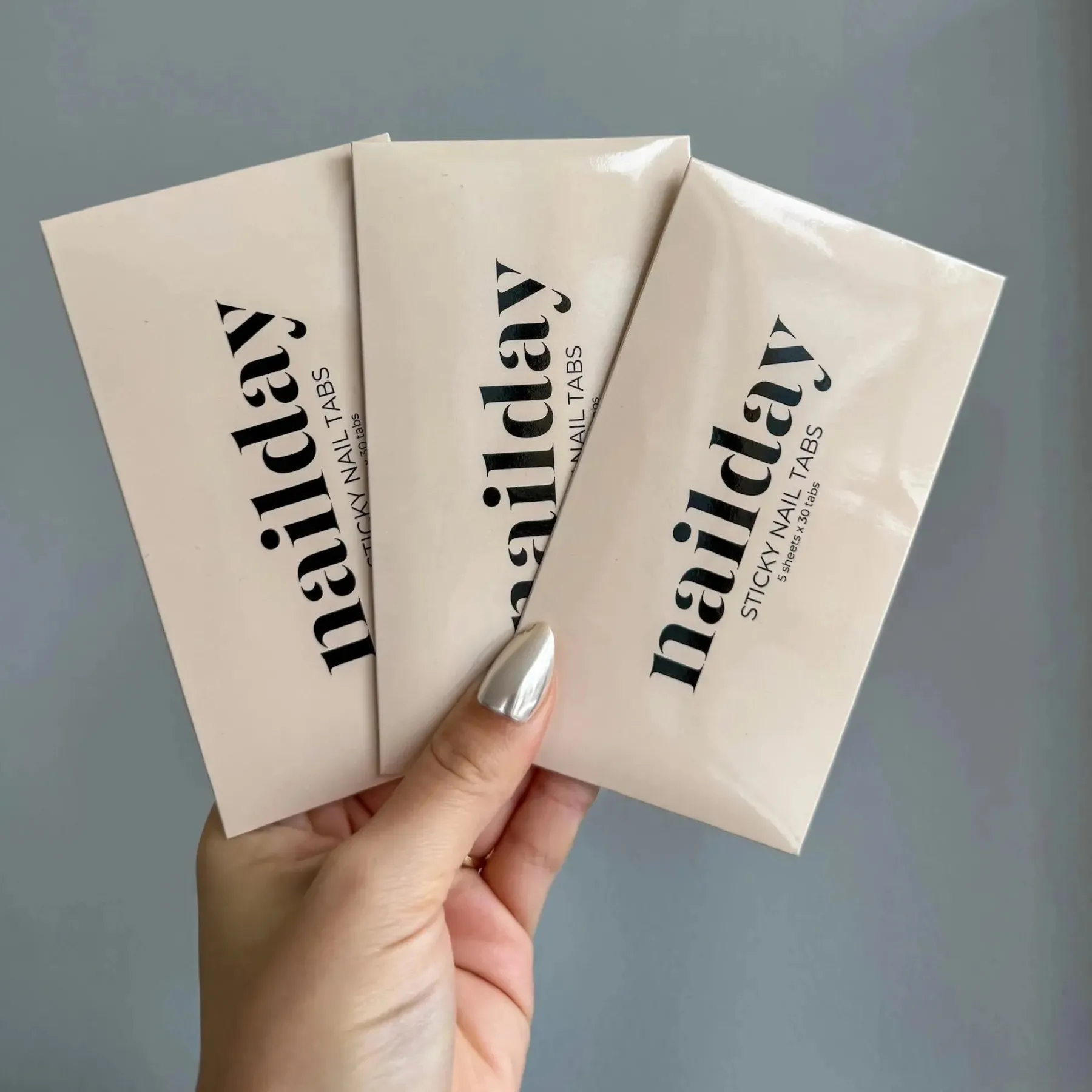 Outlet Sticky Tabs Veganer Nagellack|Nagelkleber