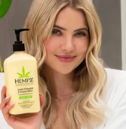 Clearance Sweet Pineapple & Honey Melon Herbal Body Moisturizer 500 ml. Everything Shower|Körperlotion