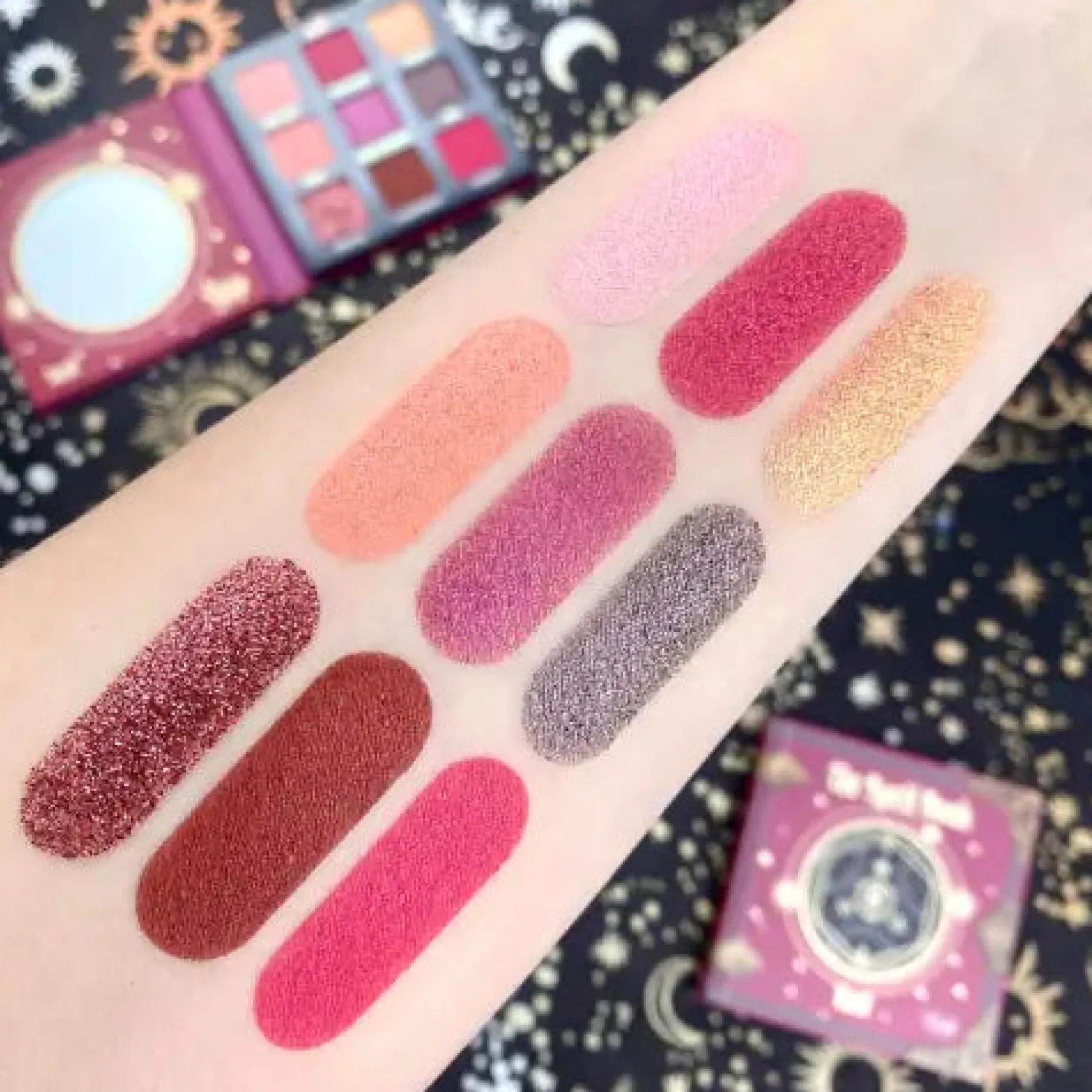 Outlet The Spell Book Smooth and Blendable Eyeshadow Palette Lust Lidschatten|Vegane Lidschatten