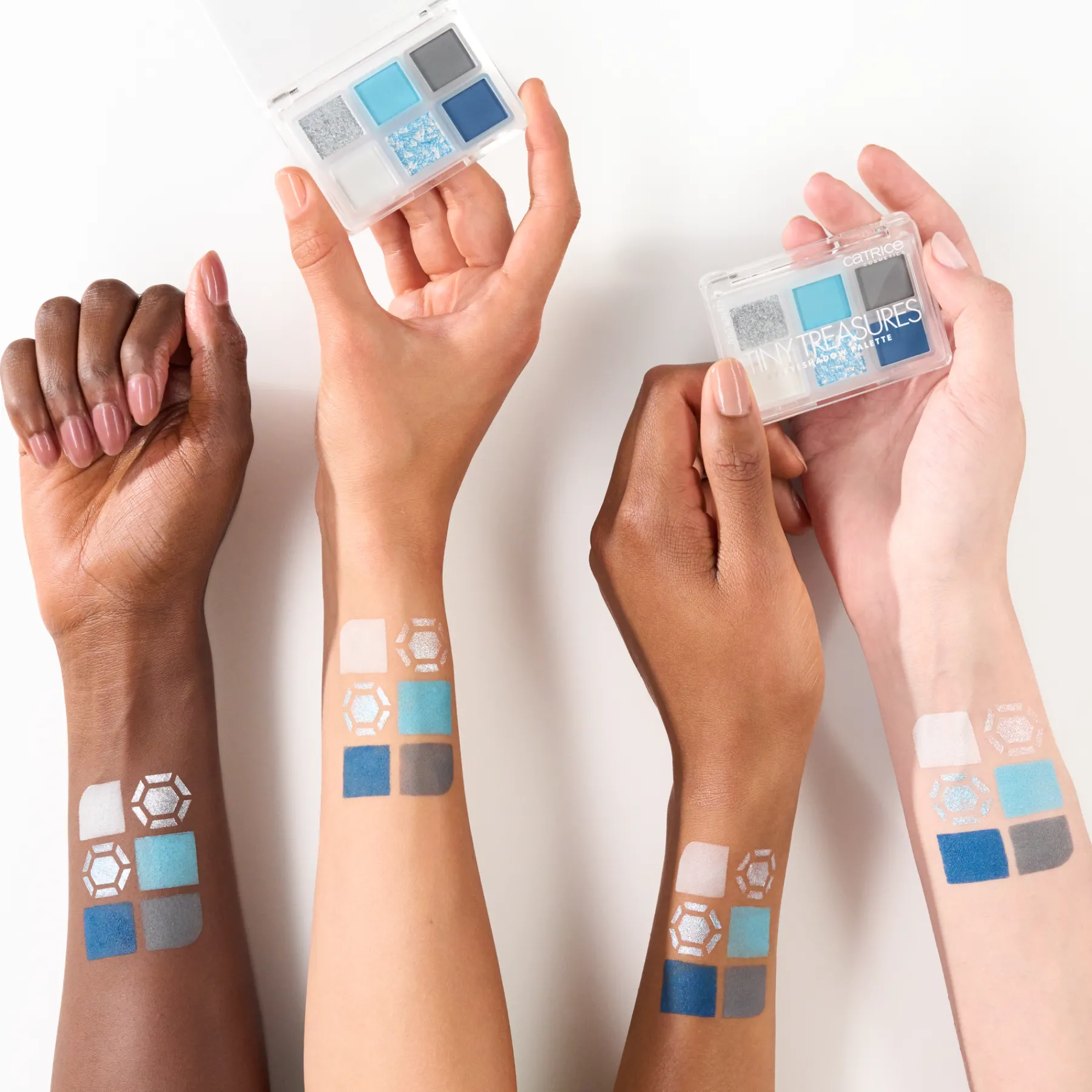 New Tiny Treasures Eyeshadow Palette 040 Icy Whisper Lidschatten|Vegane Lidschatten