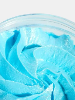 Discount x Care Bears Grumpy Bear Shave Butter Vegan Pflege|Scent Layering Vanilla